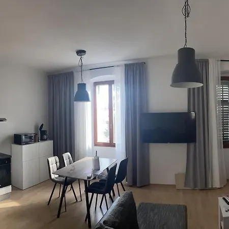 Apartman Elena *